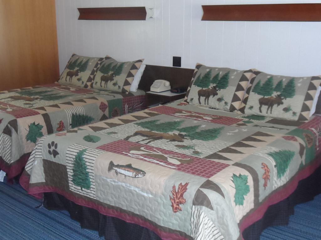 White Oak Motel & Cottages Holderness Phòng bức ảnh