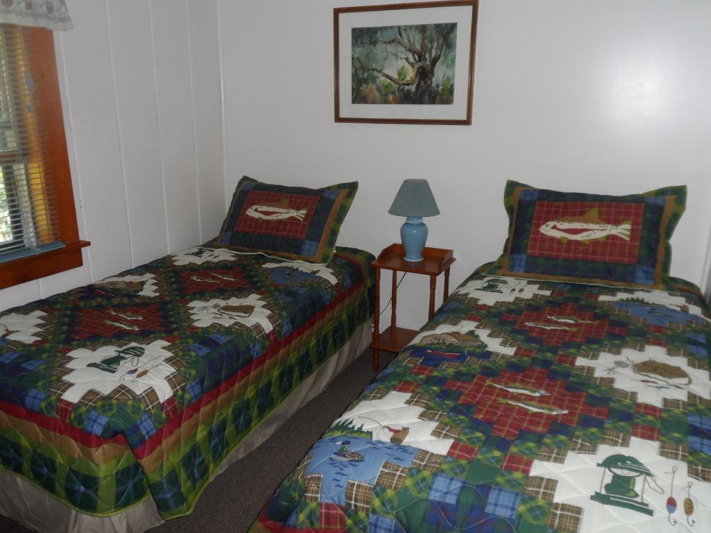 White Oak Motel & Cottages Holderness Phòng bức ảnh