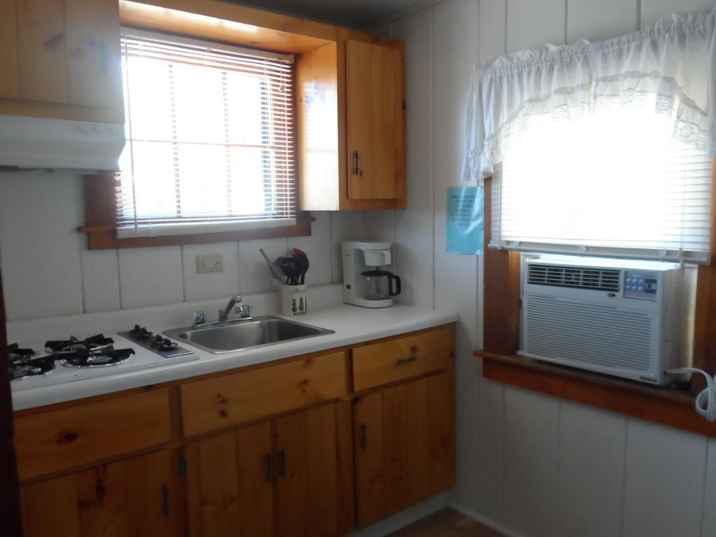 White Oak Motel & Cottages Holderness Phòng bức ảnh