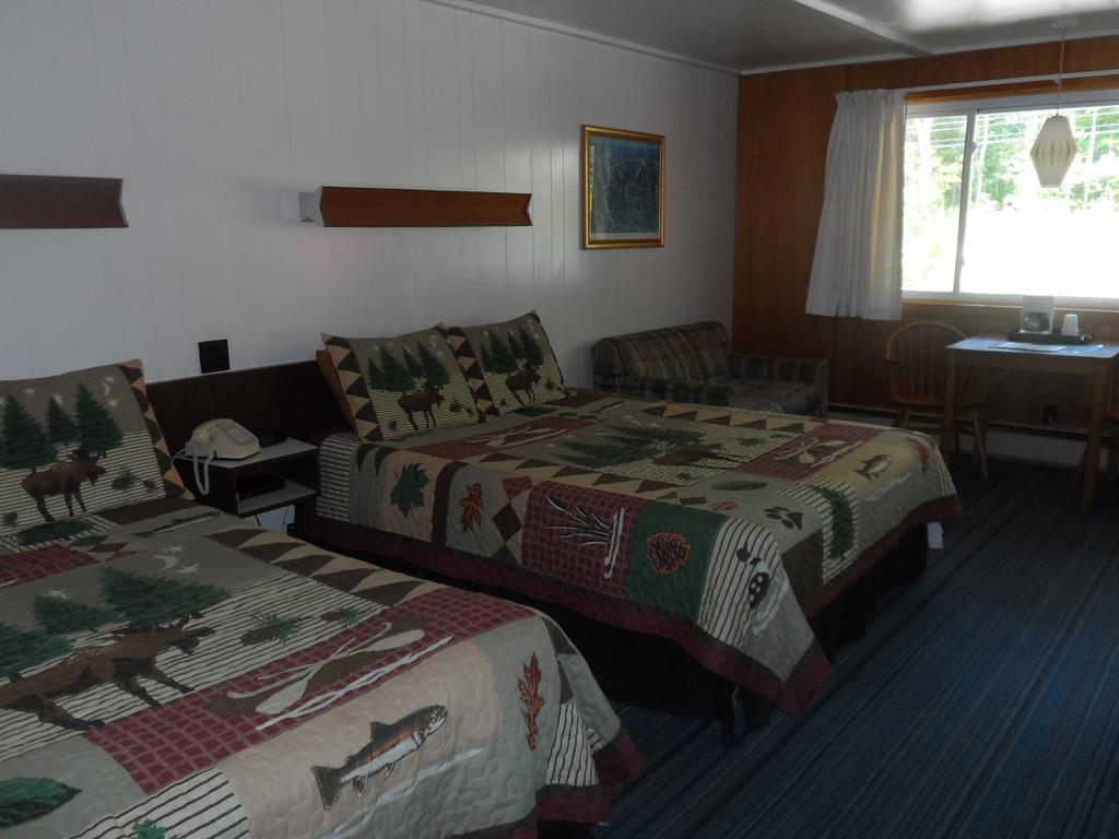 White Oak Motel & Cottages Holderness Phòng bức ảnh