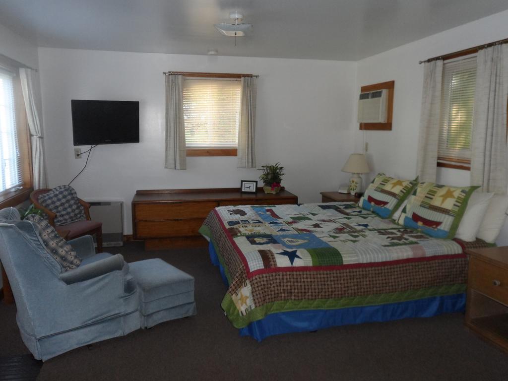 White Oak Motel & Cottages Holderness Phòng bức ảnh