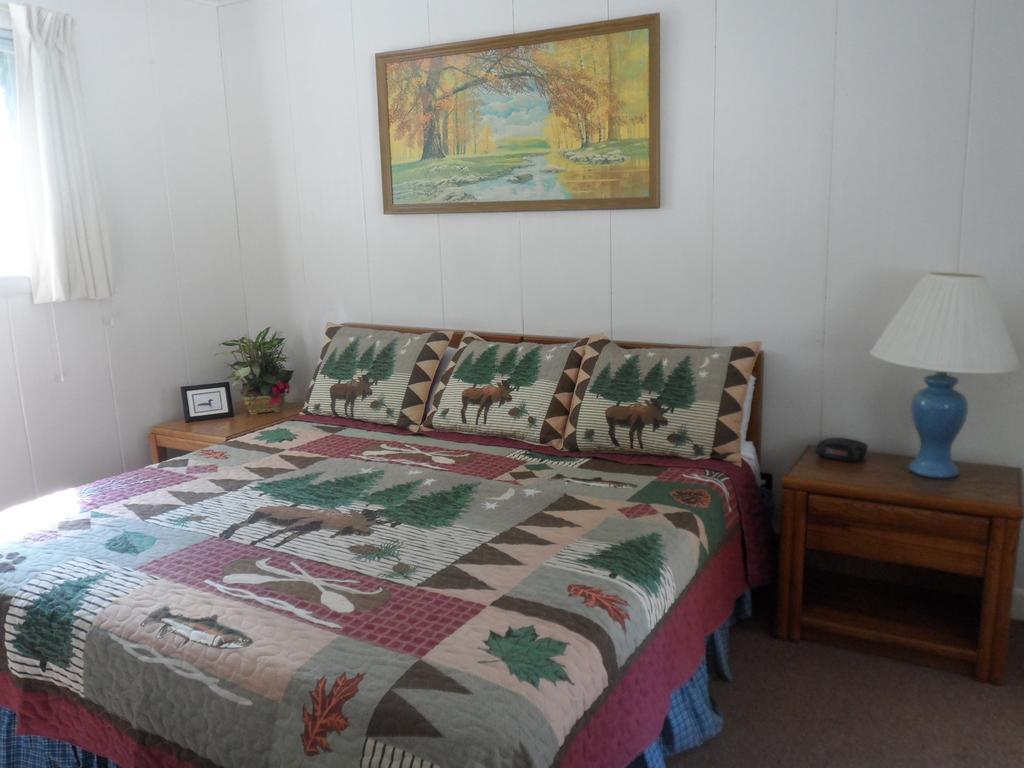 White Oak Motel & Cottages Holderness Phòng bức ảnh