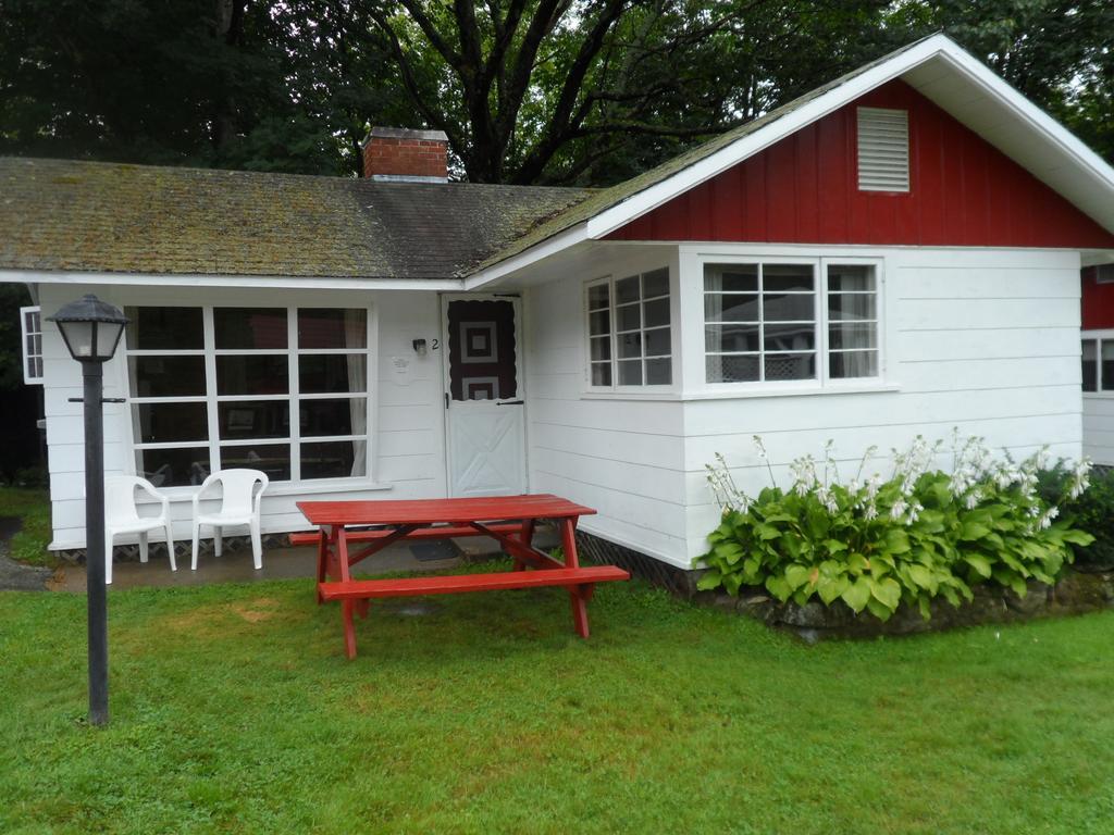 White Oak Motel & Cottages Holderness Phòng bức ảnh