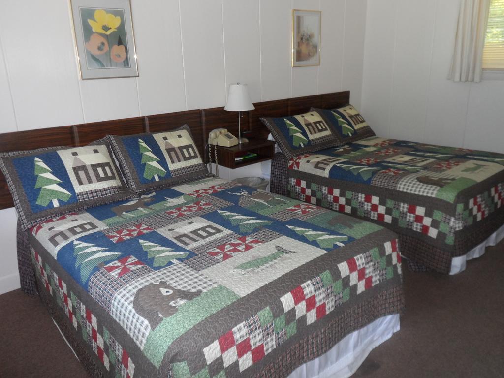 White Oak Motel & Cottages Holderness Phòng bức ảnh
